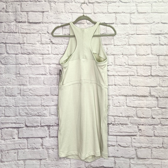 Under Armour Womens Threadborne Shoreline Dress Size S Loose Sage Green NWT - Picture 6 of 8